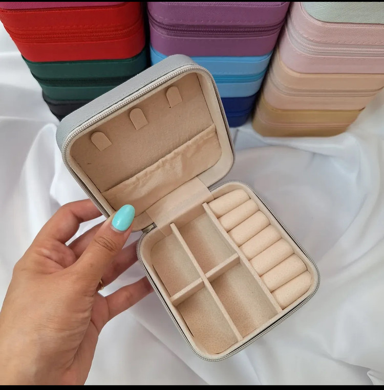 جعبه جواهری چرم ساده